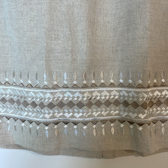 NWT. Talbots 12 Irish Linen Blend Embellished Pencil Skirt. - Picture 5 of 8